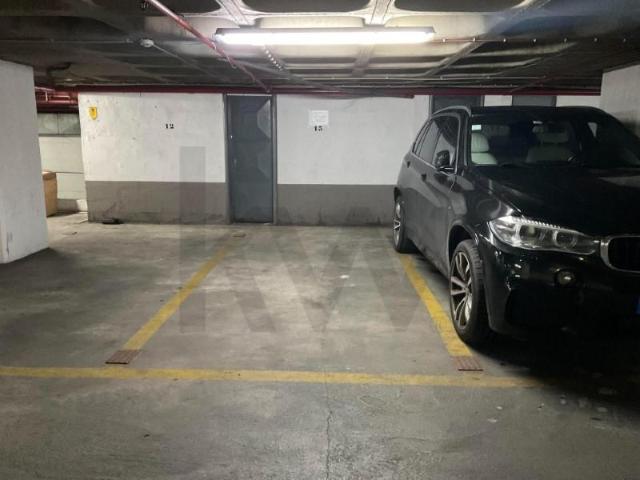 Garagem venda em Santa Maria Maior, Lisboa