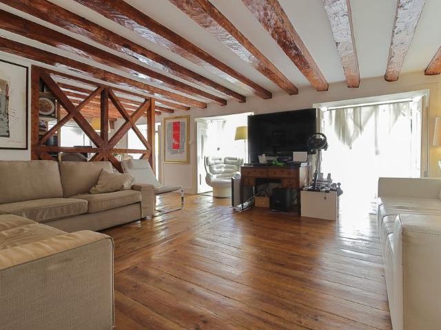 Apartamento alugar em Misericórdia, Lisboa