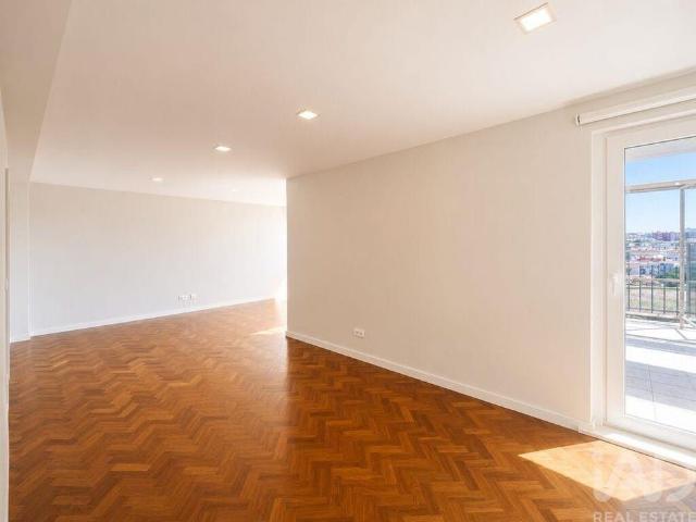 Apartamento alugar em Avenidas Novas, Lisboa