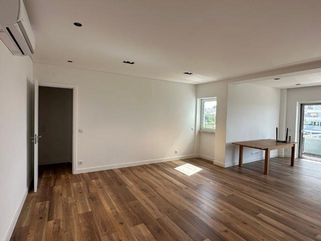Apartamento alugar em São Francisco Xavier, Lisboa