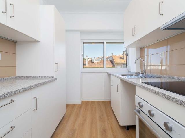 Apartamento alugar em Santa Clara, Lisboa