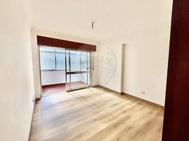 Apartamento alugar em Alfragide, Amadora