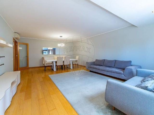 Apartamento alugar em Villa Park, Amadora