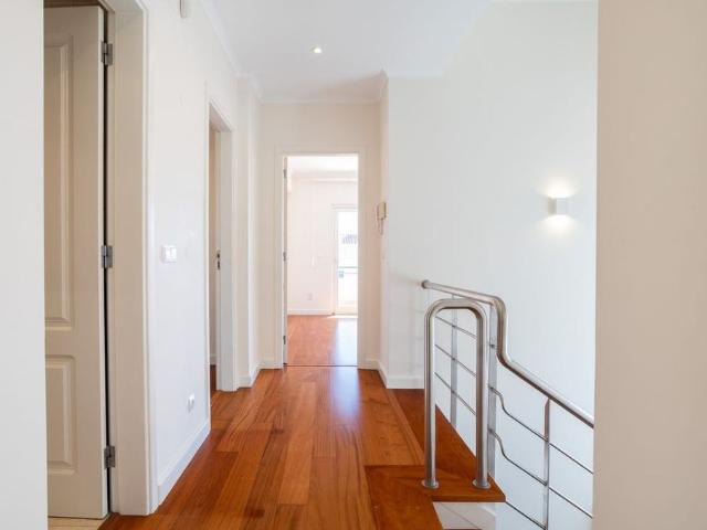 Casa alugar em São Miguel das Encostas, Cascais