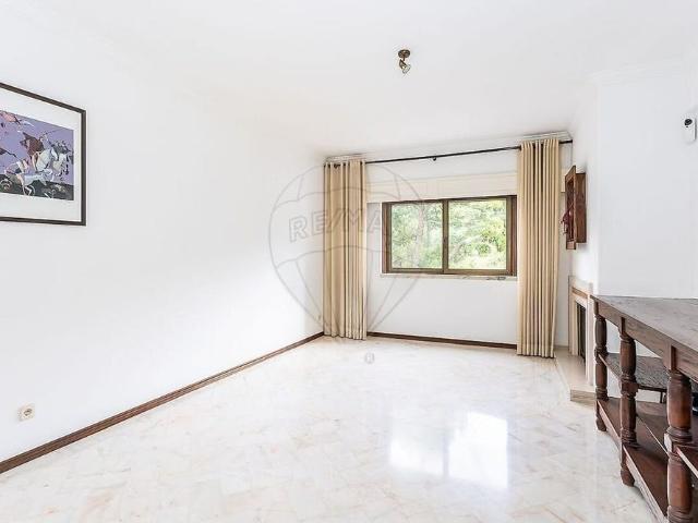 Apartamento alugar em Bairro do Aqueduto, Oeiras