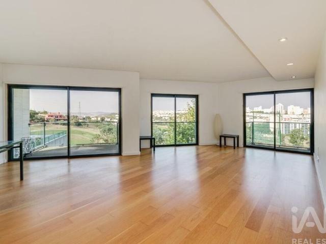 Apartamento alugar em Avenidas Novas, Lisboa