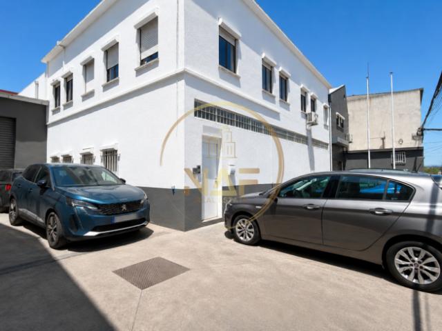 Escritório alugar em Santiago Dos Velhos, Lisboa
