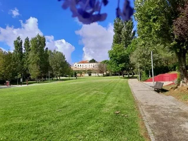 Loja venda em Castanheira Do Ribatejo, Lisboa