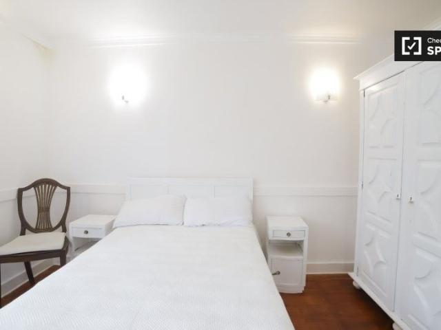 Apartamento alugar em São Sebastião da Pedreira, Lisboa
