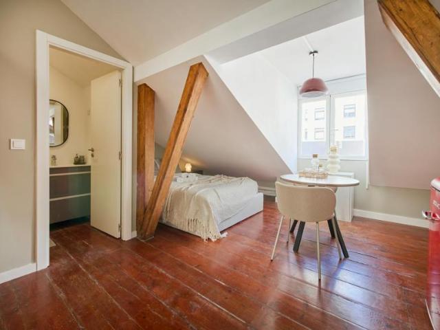 Apartamento alugar em São Mamede, Lisboa