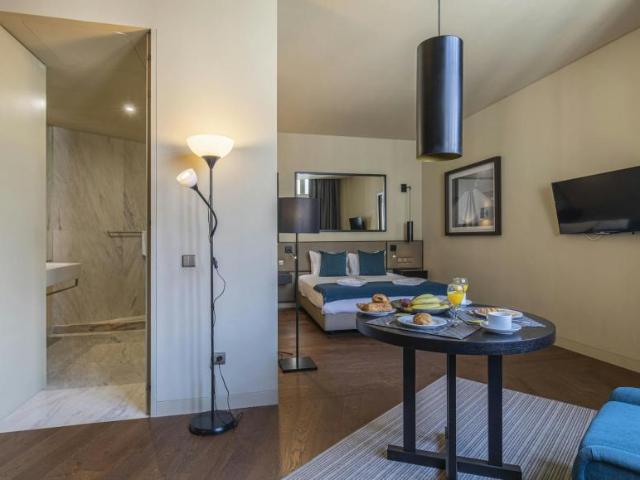 Apartamento alugar em Misericórdia, Lisboa