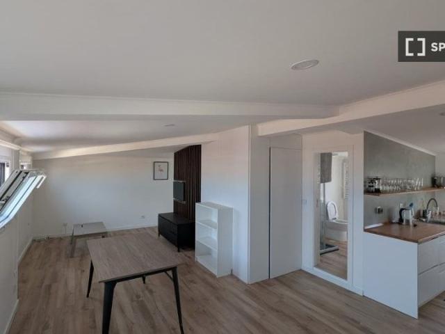 Apartamento alugar em Bairro do Alvito, Lisboa