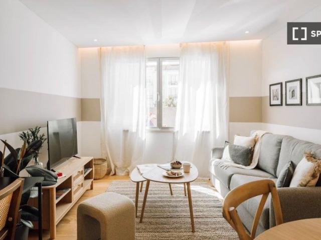 Apartamento alugar em Bairro de São Miguel, Lisboa