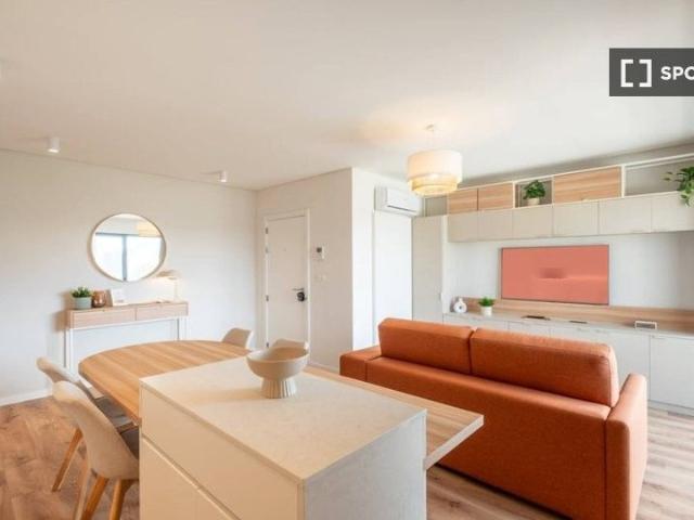 Apartamento alugar em Alta de Lisboa, Lisboa