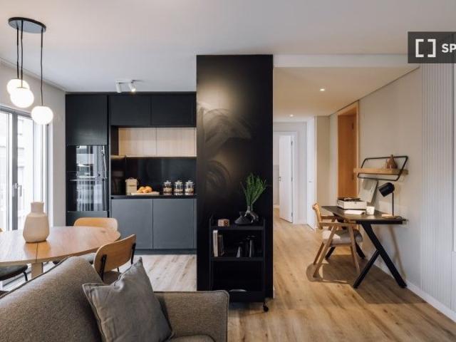 Apartamento alugar em Santiago Dos Velhos, Lisboa