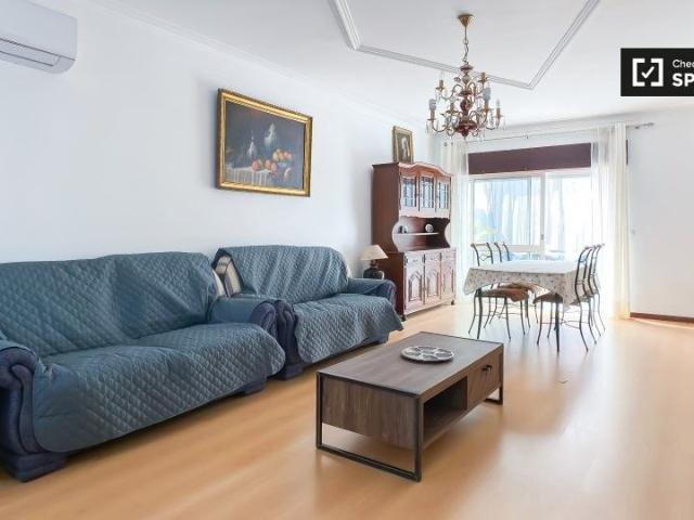 Apartamento alugar em Nova Oeiras, Oeiras