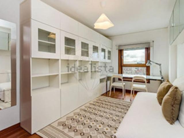 Apartamento alugar em Baixa de Algés, Oeiras