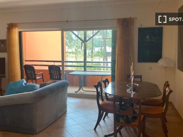 Apartamento alugar em Herdade da Aroeira, Almada