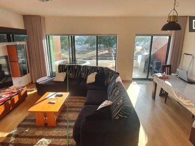Apartamento alugar em Aldeia de Paio Pires, Seixal