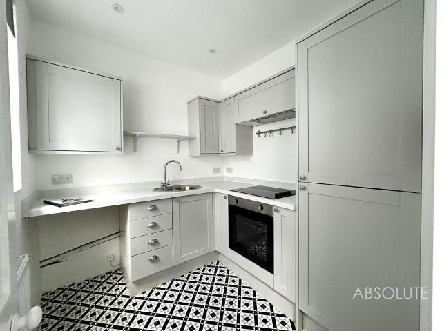 Apartment for rent in Wellswood, Torquay