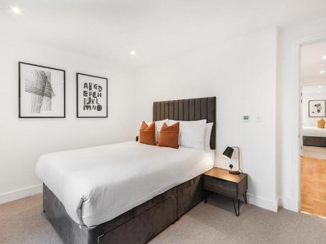 House for rent in West Kensington, Greater London