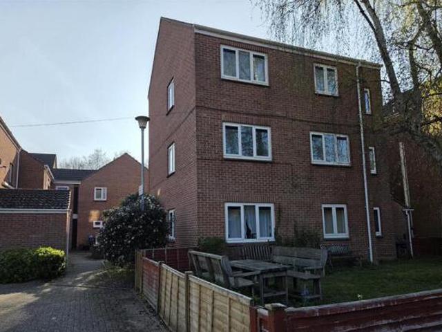House for rent in Holway, Rumwell