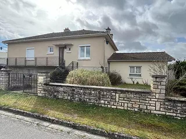 Maison vente à Montmorillon, L'isle-jourdain