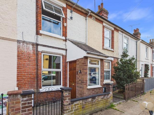 House for rent in Hythe, Colchester