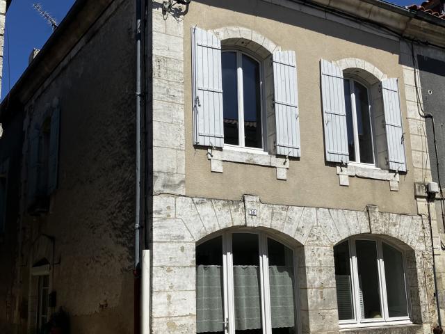 Maison vente à Périgueux, Lisle