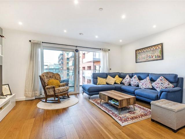 Apartment for rent in Colindale, Greater London