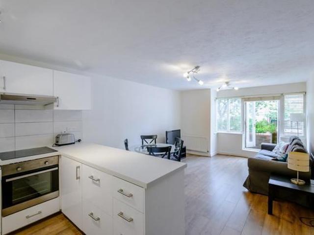 Apartment for rent in Paddington, Greater London