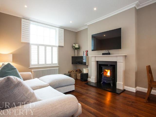 Apartment for rent in St. John's Wood, Greater London