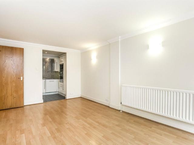 Apartment for rent in St. John's Wood, Greater London