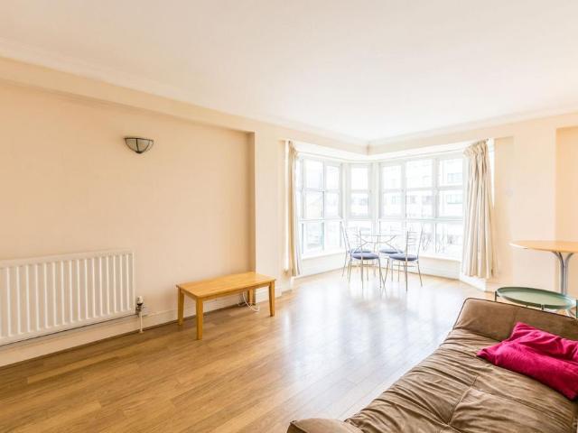 Apartment for rent in St. John's Wood, Greater London