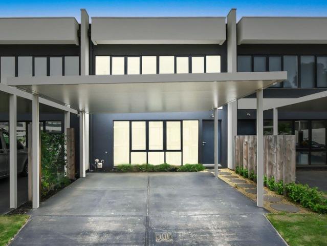 Townhouse for rent in Camerons Creek, Victoria