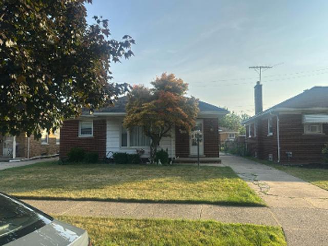 House for sale in Eastpointe, Michigan