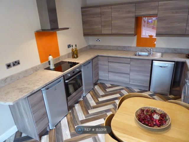 House for rent in Frizinghall, West Yorkshire