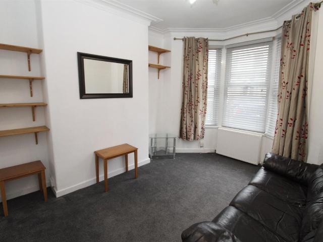 Apartment for rent in Maindy, Cardiff