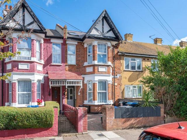 Apartment for rent in Willesden Green, Greater London