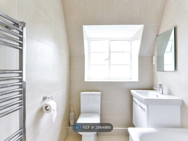 Apartment for rent in Hampstead Garden Suburb, Greater London