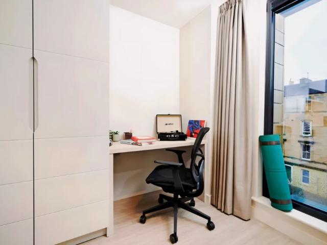Studio for rent in Lorne, Leith
