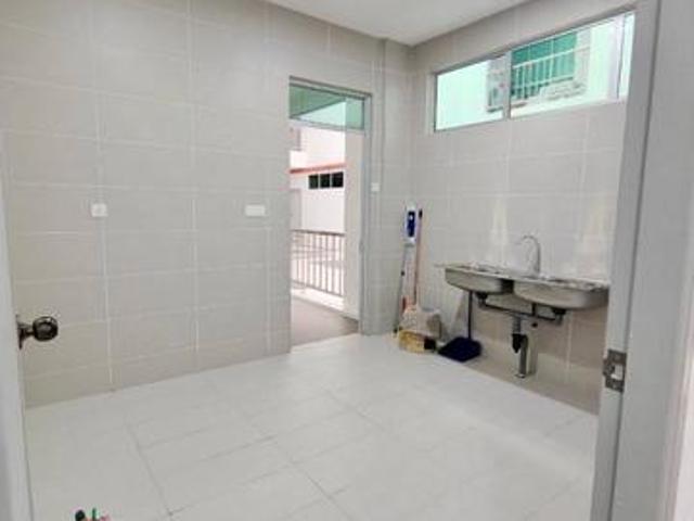Apartment for sale in Long Miri