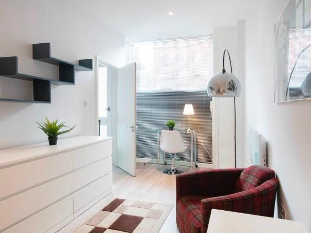 Studio for rent in South Hampstead, Isle Of Man