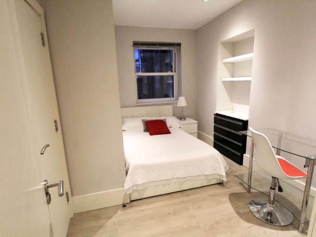 Studio for rent in South Hampstead, Greater London