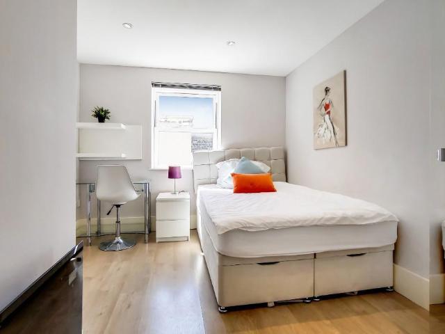Apartment for rent in South Hampstead, Greater London