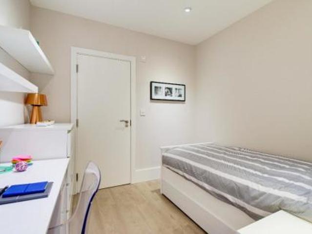Apartment for rent in South Hampstead, Greater London