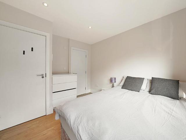 Apartment for rent in South Hampstead, Greater London