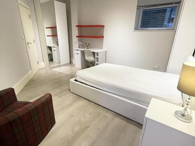 Apartment for rent in South Hampstead, Greater London