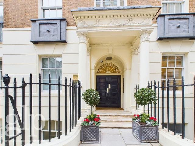 Apartment for rent in Covent Garden, Greater London