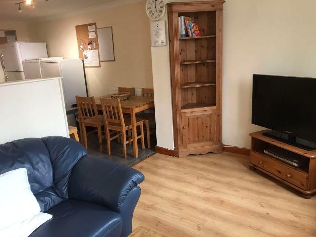 Room for rent in Chichester, Littlecote